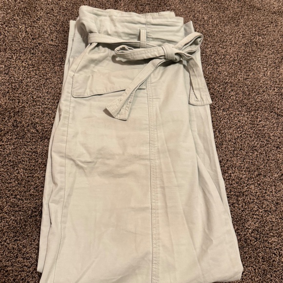 Light green wide leg pants with tie, size 10 - Picture 4 of 8